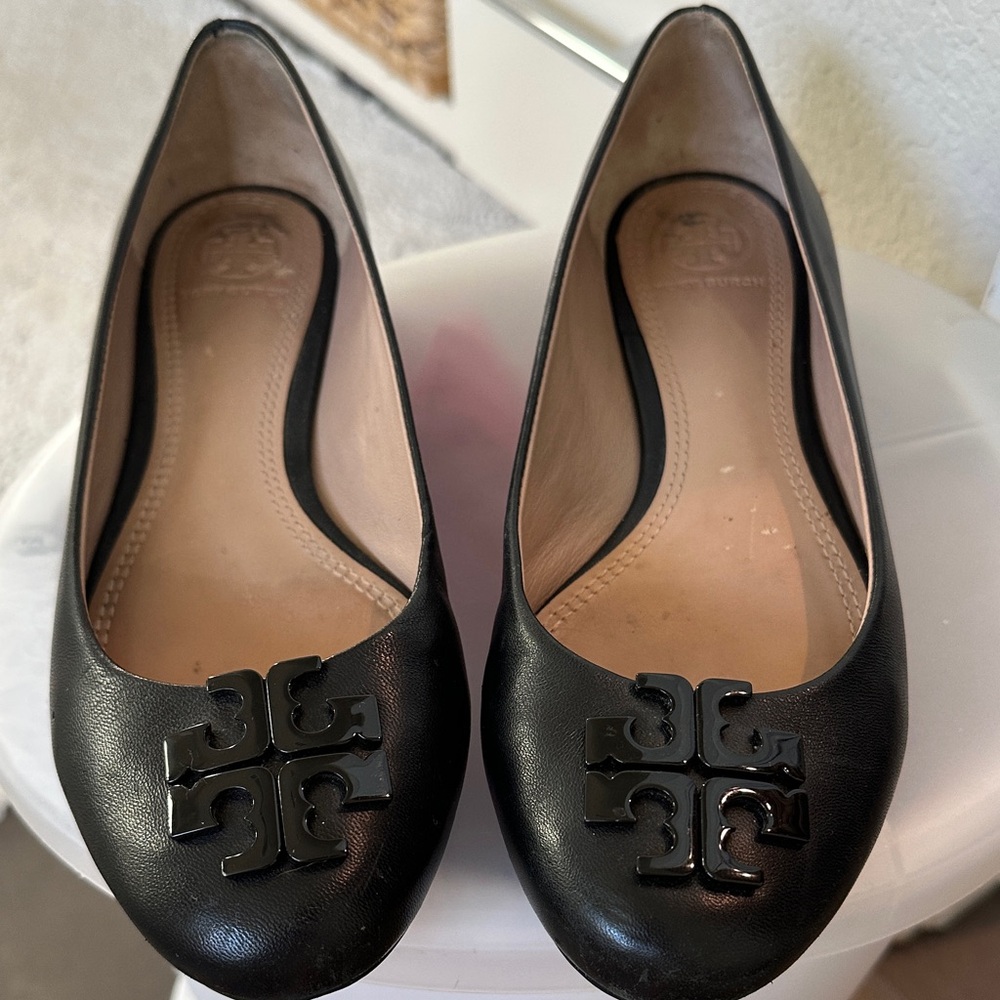 Tory Burch Black Leather Black Logo Ballet Flats In Great Condition